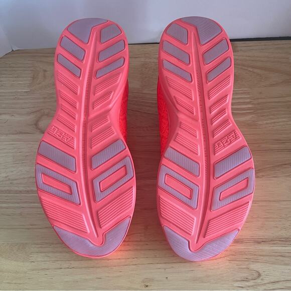 APL Women’s Techloom Phantom Impulse Red Sneaker Shoe - Picture 5 of 15